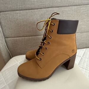 Timberland Women's Tan Leather Boots